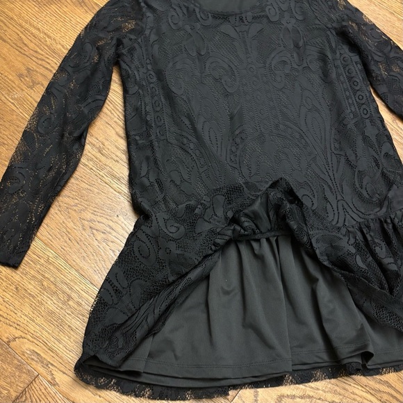 Lovers + Friends black lace dress - Picture 9 of 10